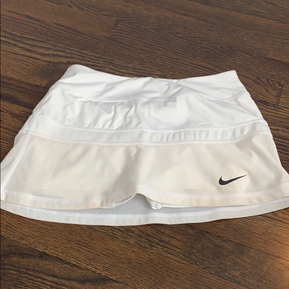 White nike tennis skirt